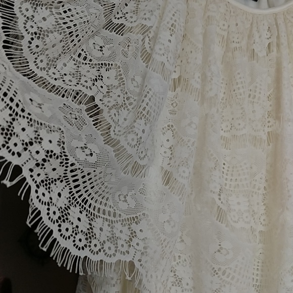 Top - Picture 2 of 2